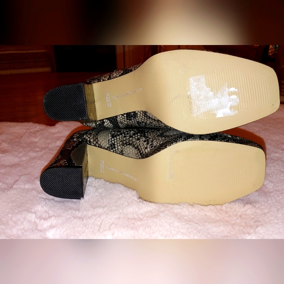 BNWOB French Connection Penny Chelsea Boots Snake Print - Picture 3 of 4